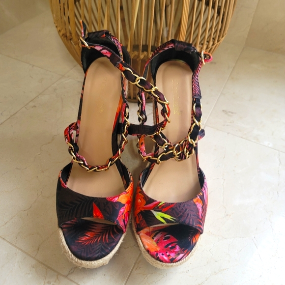 Shoedazzle unique multi color tropical espadrille wedge Sandals size 9.5 - Picture 6 of 10